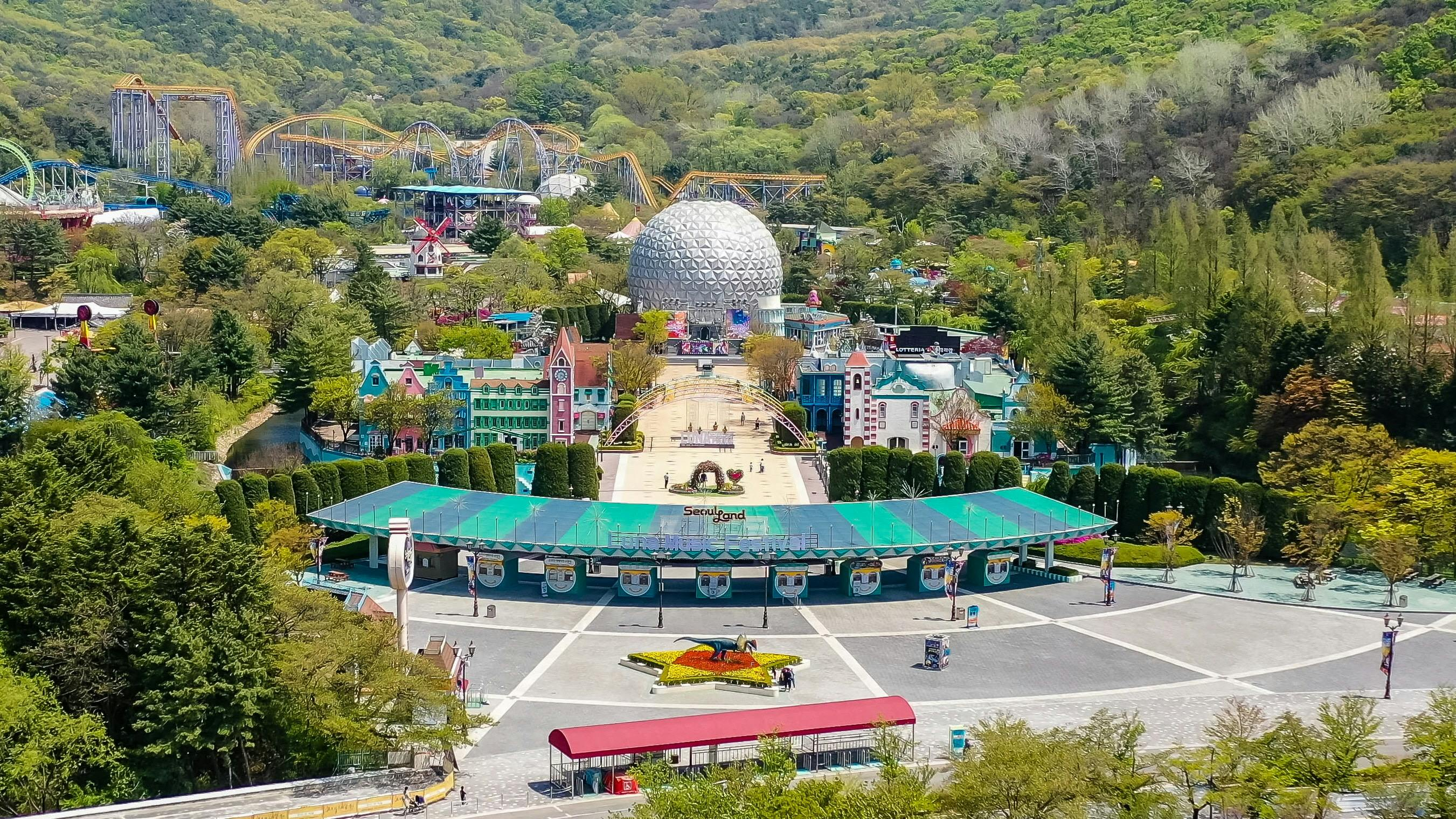 Seoul Land: 1-Day Theme Park Ticket - Photo 1 of 12